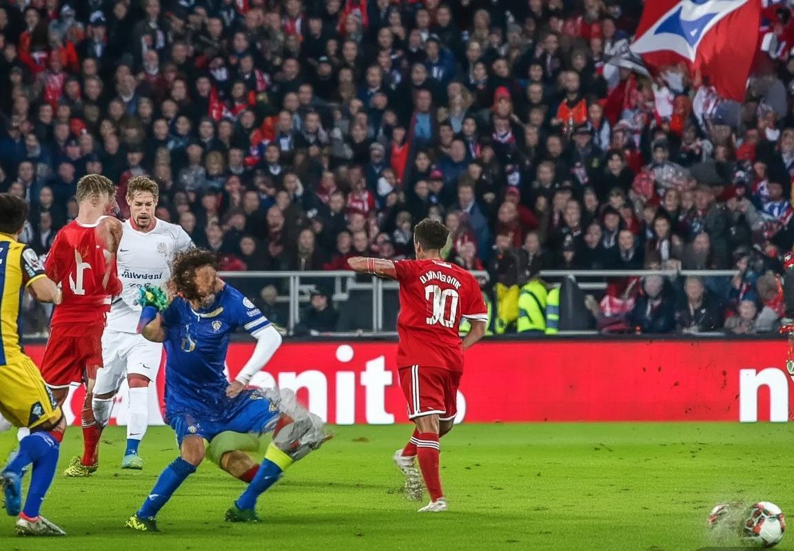 拜仁慕尼黑VS安德莱赫特：欧洲赛事焦点对决分析